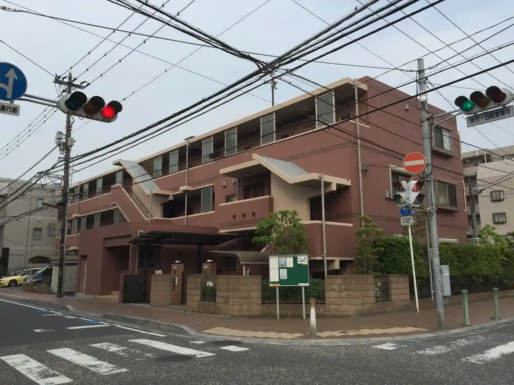 クレシア・ I 外観